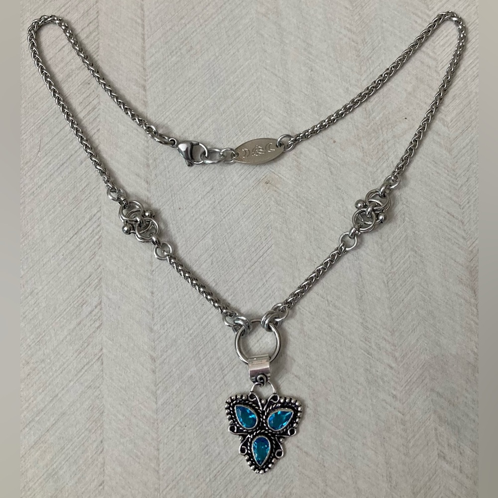 925 sterling silver overlay blue topaz triangle Celtic knot maille necklace - Picture 12 of 13